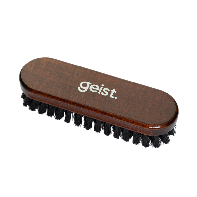 Brosse de nettoyage pour cuir et textile